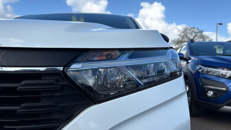 Dacia Sandero 1.0 TCe Essential 5dr Bi Fuel Hatchback